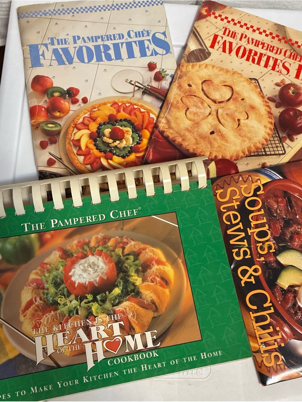 Pampered Chef Cookbooks Recipes Heart of Home Favorites, Soups Stews Chilis